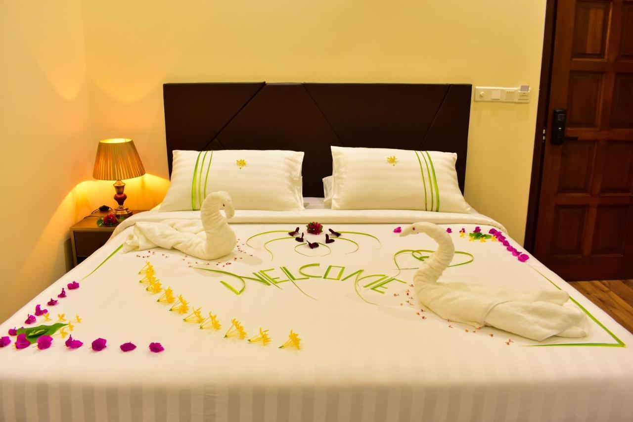 Isle Royal Inn Fuvahmulah Экстерьер фото