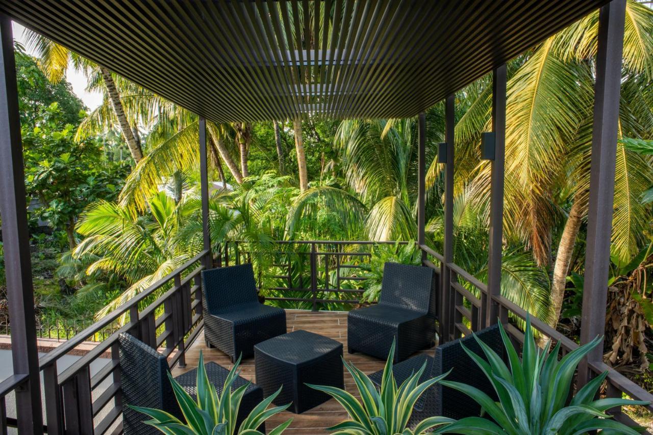 Isle Royal Inn Fuvahmulah Экстерьер фото
