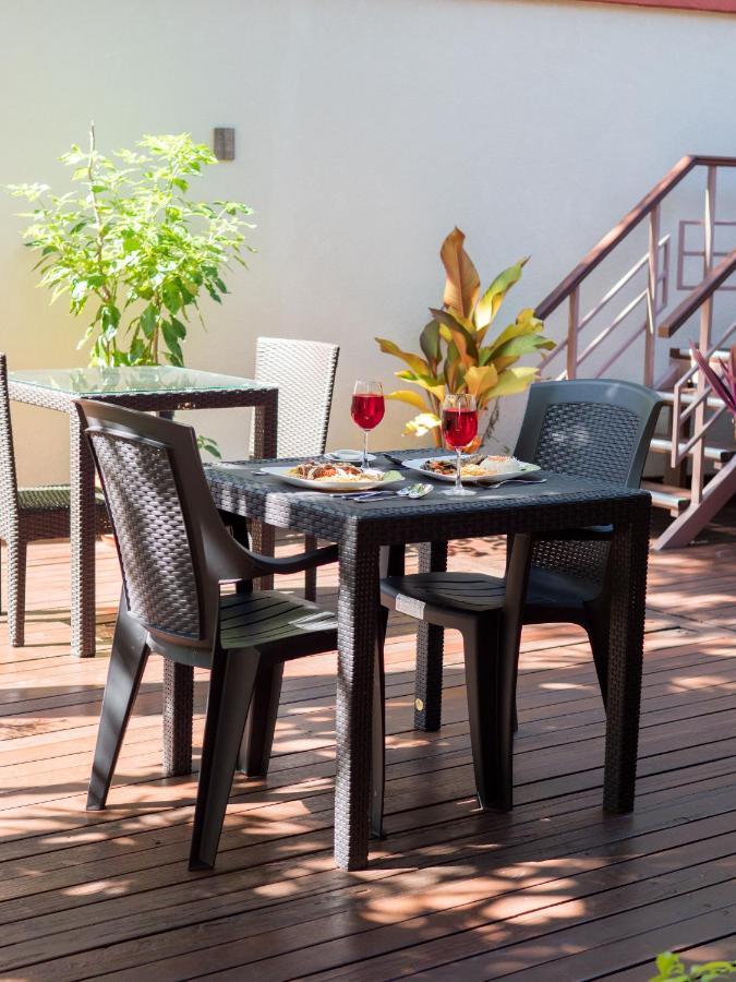 Isle Royal Inn Fuvahmulah Экстерьер фото